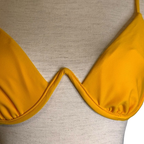 Gossip Yellow Underwire Bikini Top Size Medium (Tiny!) NWT #103123 - Picture 2 of 11